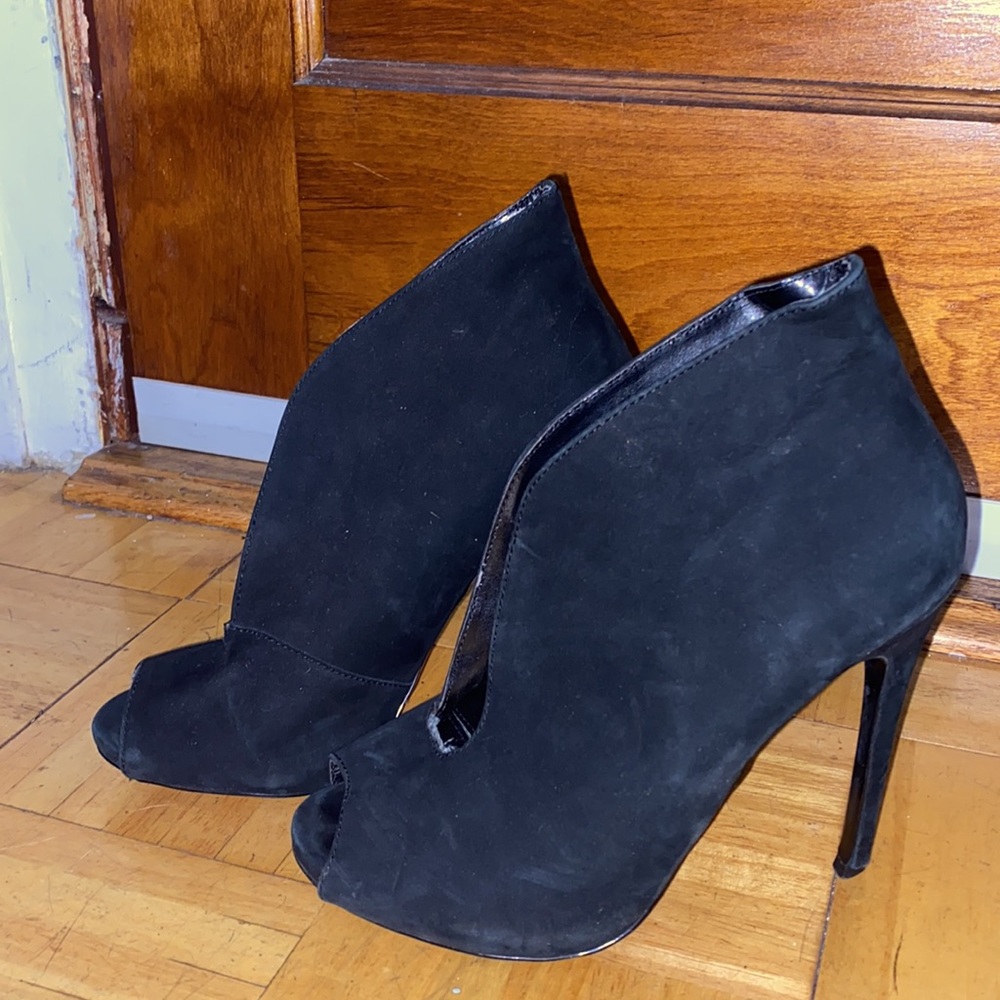 Steve Madden STELLTH Black suede heels